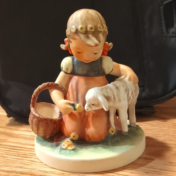 Hummel - Rare TM 3  "Favorite Pet" Mold #361 - Picture 4 of 4